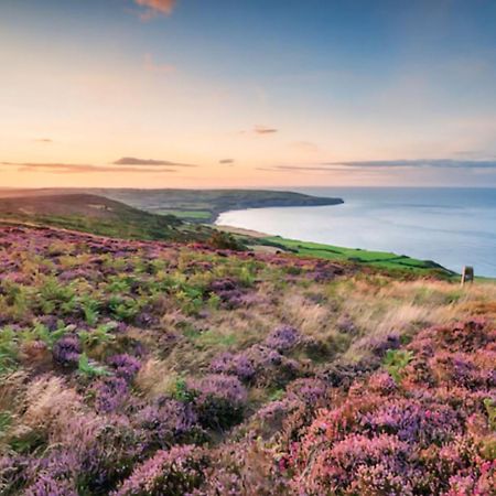 The Flask Inn, Fylingdales, Whitby ภายนอก รูปภาพ